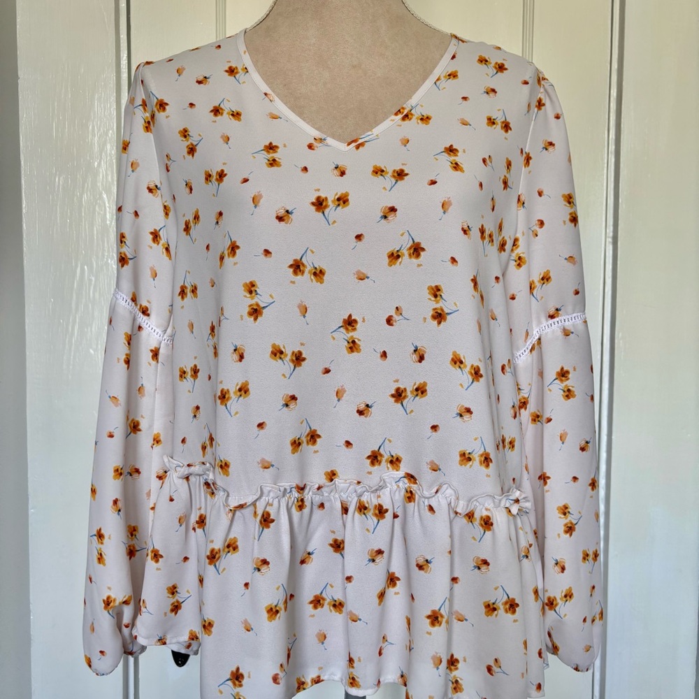 Pleione Cream/Off White Blouse Orange Floral Design Long Sleeve Top Size Medium